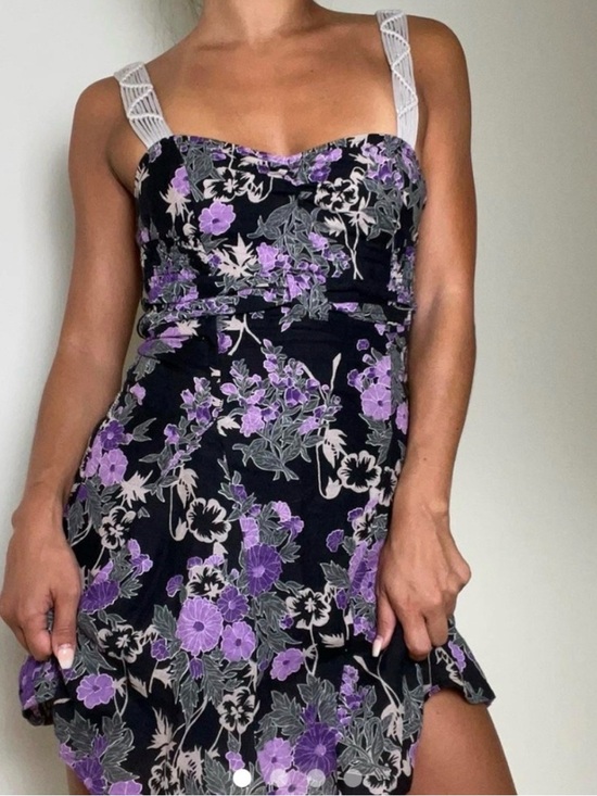 Free People Dresses & Skirts - Free People VINTAGE Mini Dress with Purple Floral Print